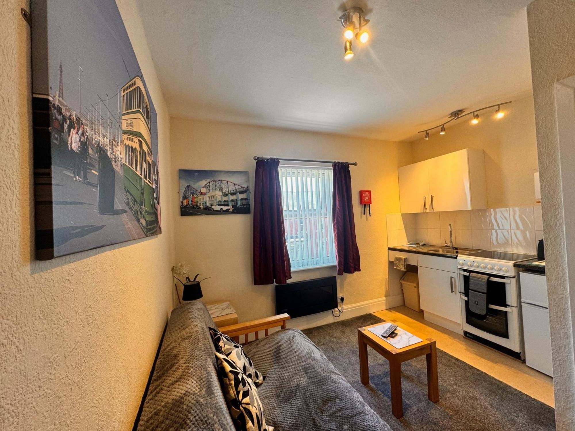 Fairhaven Holiday Flats แบล็คพูล ภายนอก รูปภาพ